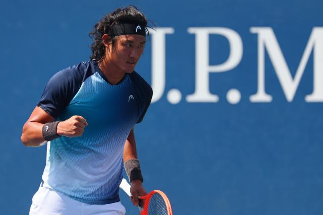 1661473784959096562.jpg 张之臻美网资格赛第二轮.jpg